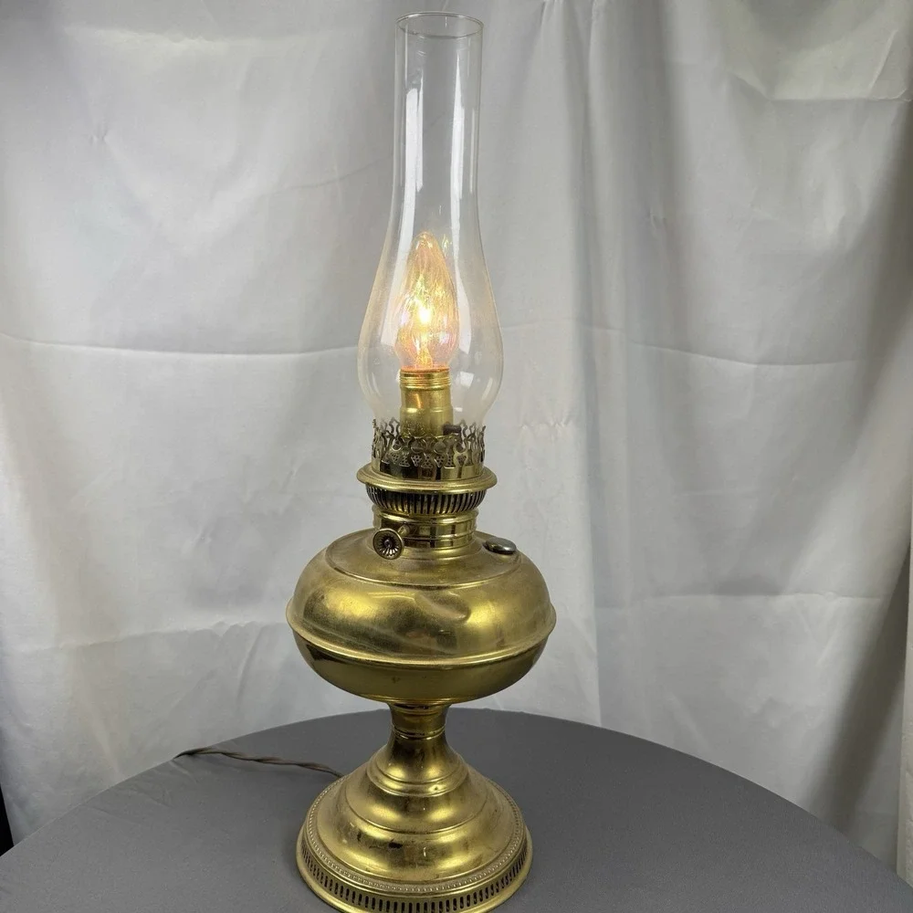 Vintage Gold Tone Kerosene Hurricane Lamp Converted‎ To Electric